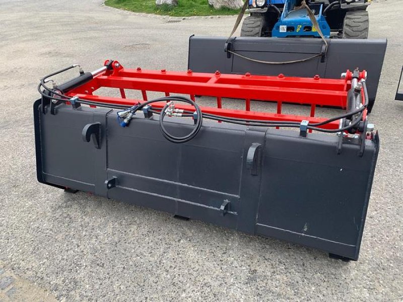 Sonstige Traktoren des Typs Big Dutchman Krokodilgabel 210 cm mit Euro Aufnahme, Neumaschine in Göpfritz an der Wild (Bild 3)