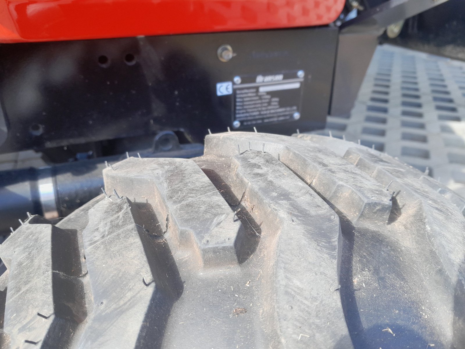 Sonstige Traktoren del tipo Branson 1905 h, Gebrauchtmaschine In Hülseburg (Immagine 2)