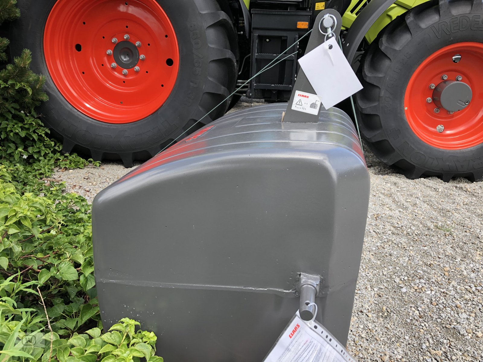 Sonstige Traktoren типа CLAAS Frontgewicht 650 kg, Neumaschine в Zell an der Pram (Фотография 5)