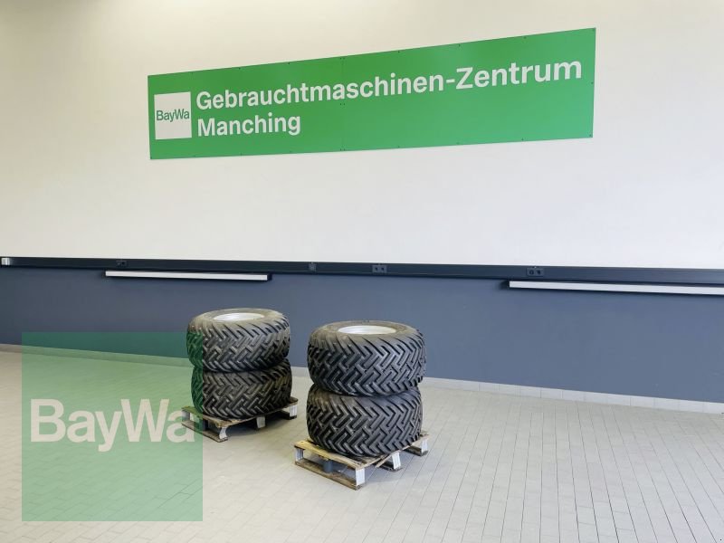 Sonstige Traktoren du type GiANT 33X15.5-15 X-TRAC, Gebrauchtmaschine en Manching (Photo 1)