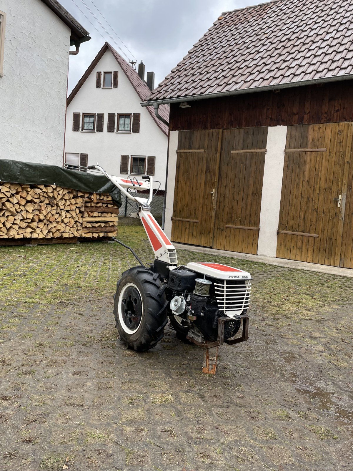Sonstige Traktoren типа Gutbrod Puma 800, Gebrauchtmaschine в Esslingen (Фотография 1)