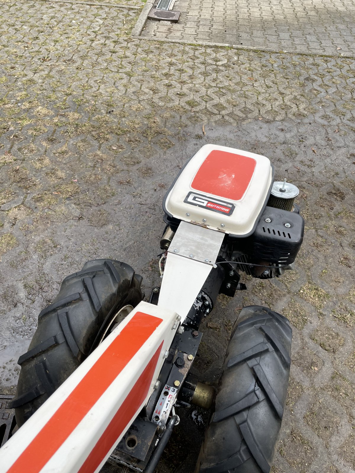 Sonstige Traktoren typu Gutbrod Puma 800, Gebrauchtmaschine v Esslingen (Obrázek 2)