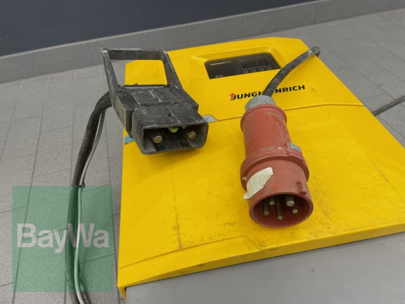 Sonstige Traktoren des Typs Jungheinrich SLH300i Ladegerät, Gebrauchtmaschine in Manching (Bild 6)