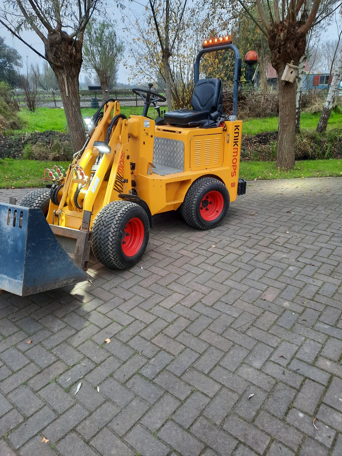 Sonstige Traktoren typu Knikmops Km 100, Gebrauchtmaschine v Hardinxveld-Giessendam (Obrázek 1)