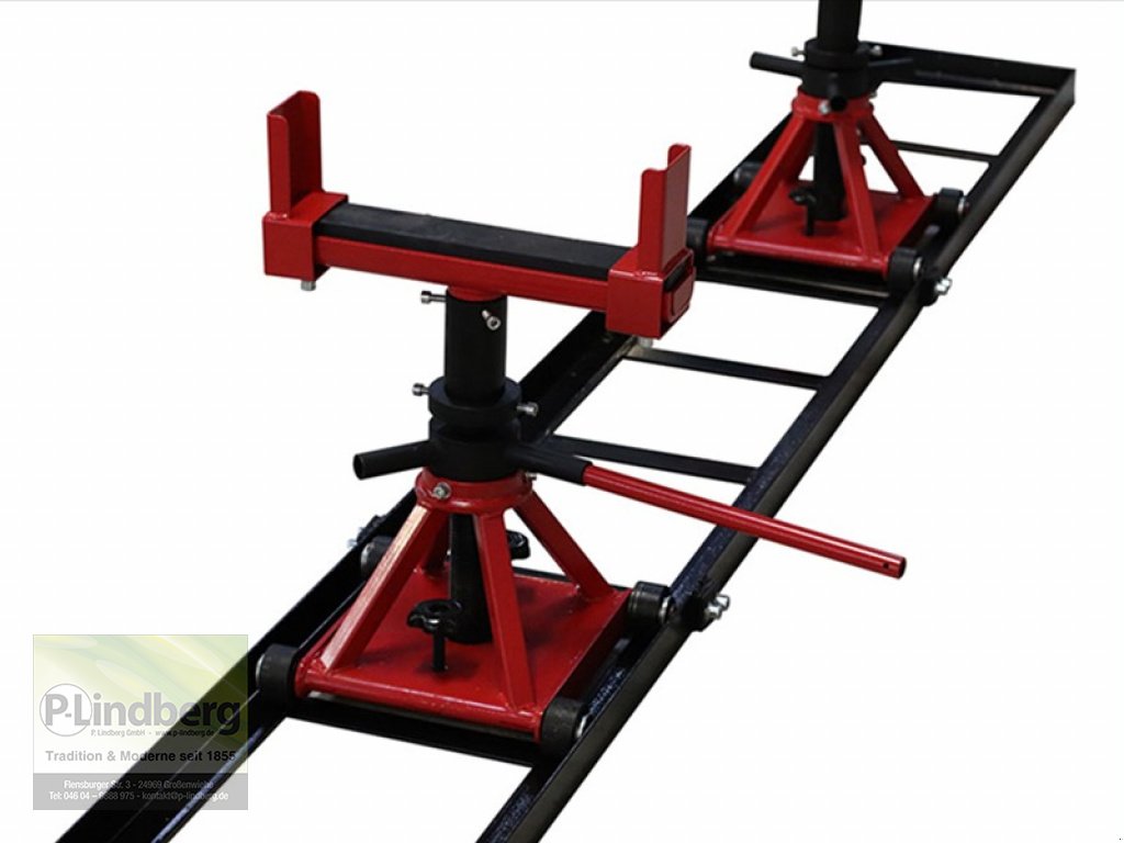 Sonstige Traktoren des Typs P.Lindberg GmbH Trennvorrichtung f.Traktor Traglast Max.5 Tonnen jeStuetzbock-Schienenlaenge-3m, Neumaschine in Großenwiehe (Bild 3)