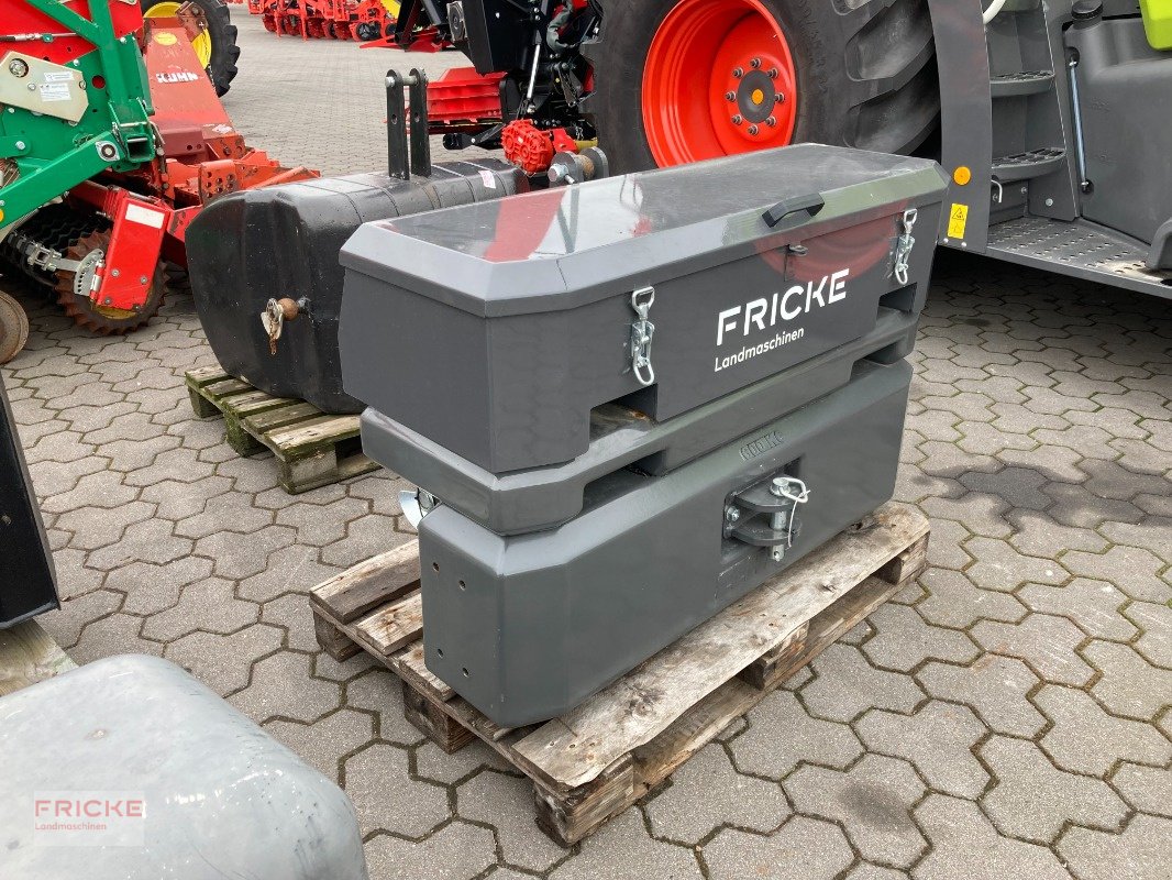 Sonstige Traktorteile des Typs CLAAS 600 KG und Zusatzplatte 400 KG, Neumaschine in Bockel - Gyhum (Bild 3)