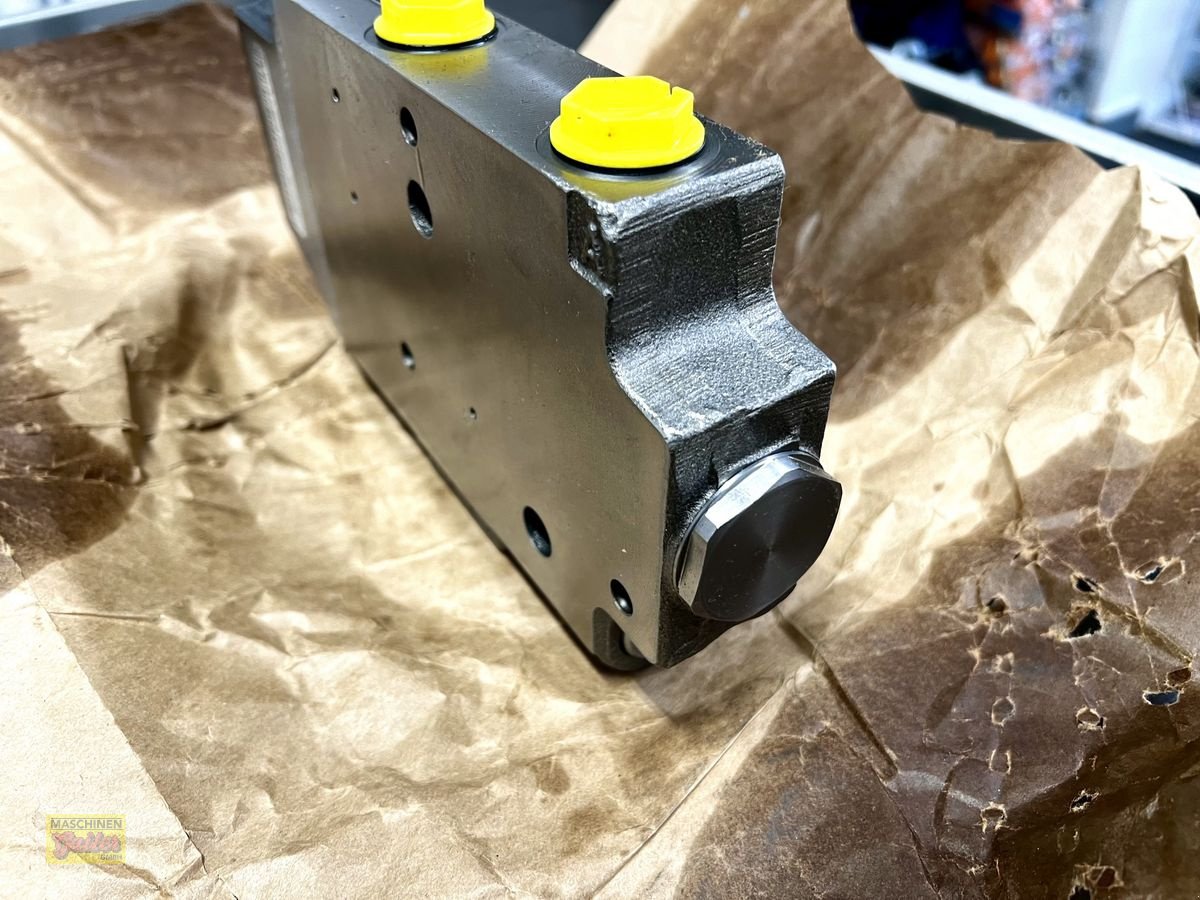 Sonstige Traktorteile des Typs Deutz Agrotron Art.: 2.3729.005.0/10 Zusatzsteuerg., Gebrauchtmaschine in Kötschach (Bild 5)