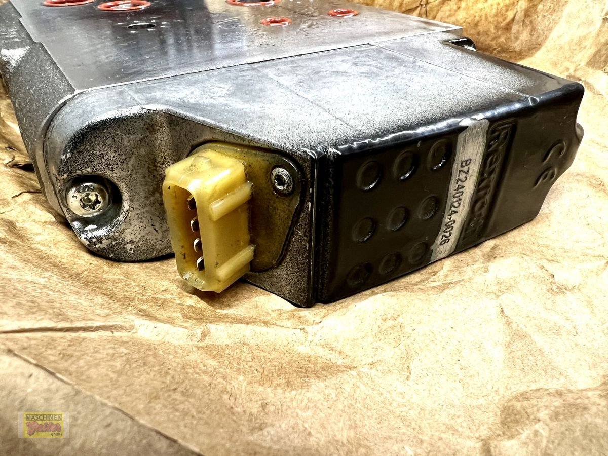 Sonstige Traktorteile des Typs Deutz Agrotron Art.: 2.3729.005.0/10 Zusatzsteuerg., Gebrauchtmaschine in Kötschach (Bild 2)