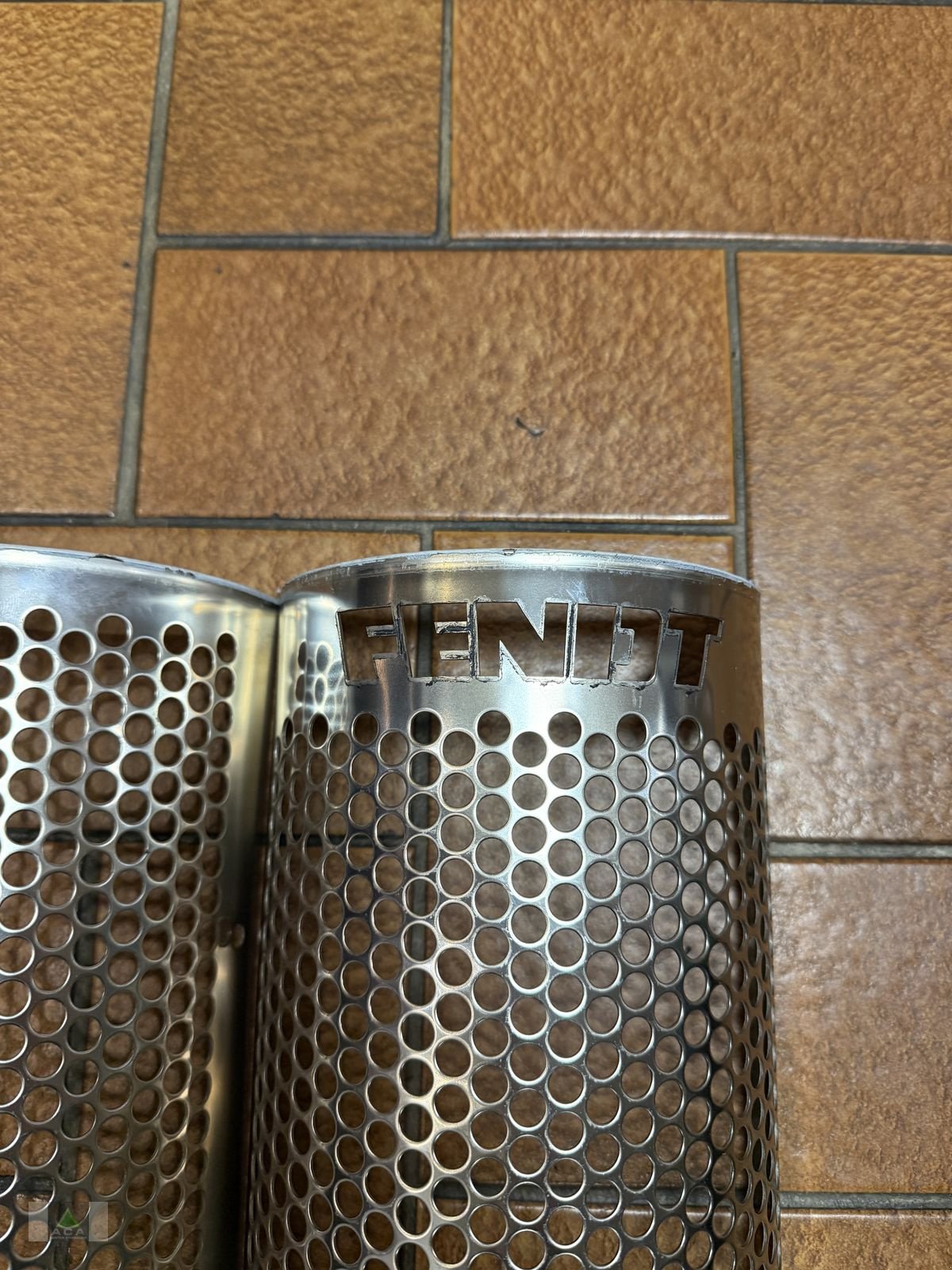 Sonstige Traktorteile des Typs Fendt Chromblende für 300Com3, Neumaschine in Markt Hartmannsdorf (Bild 3)