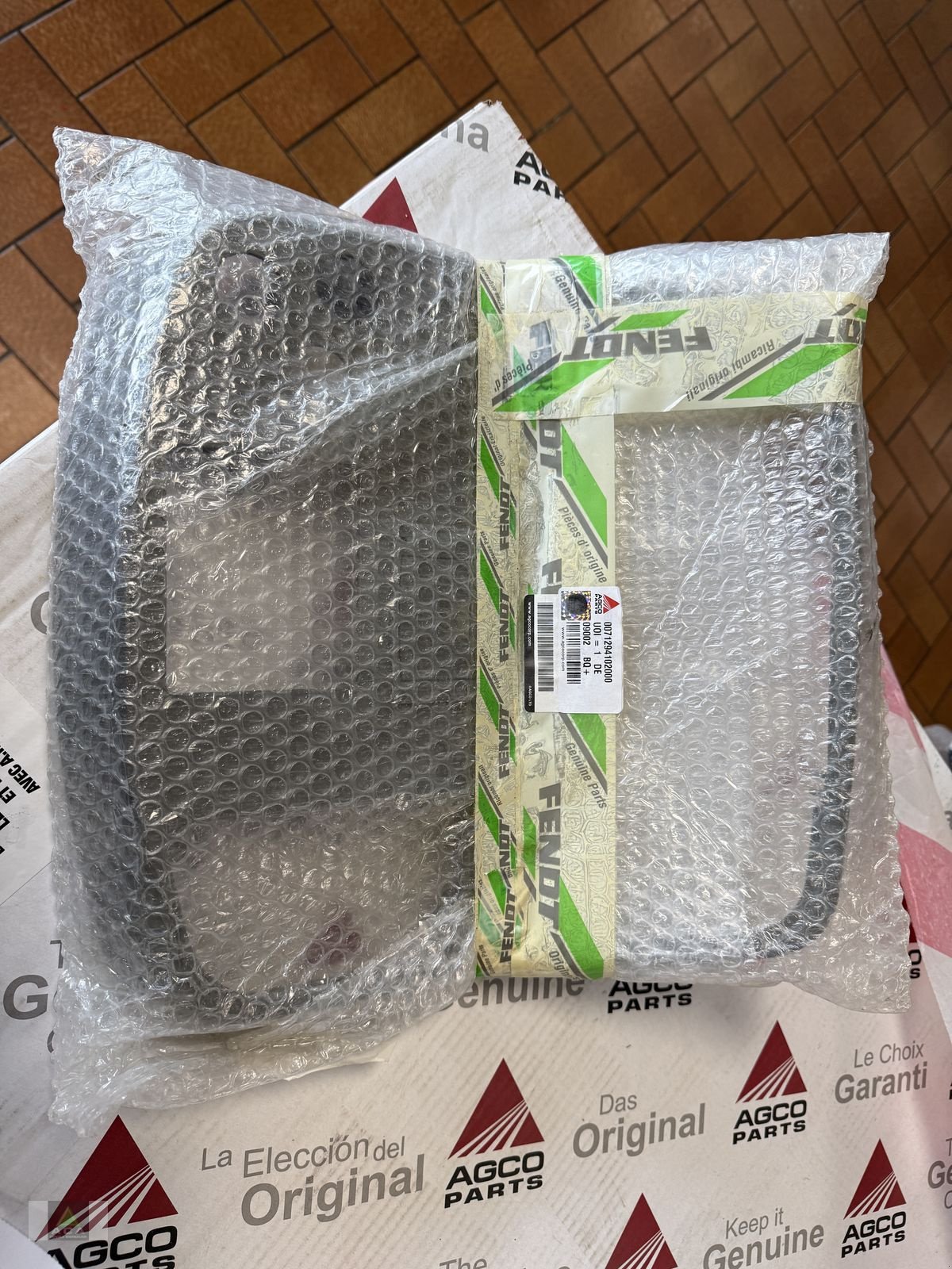 Sonstige Traktorteile des Typs Fendt Ersatzeile 400-900  SCR,S4,Com3 Xylon,GT Farmer, Neumaschine in Markt Hartmannsdorf (Bild 3)