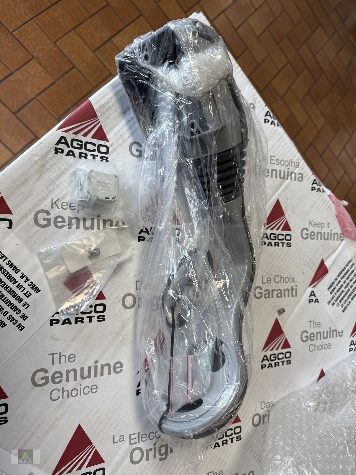 Sonstige Traktorteile of the type Fendt Ersatzeile 400-900  SCR,S4,Com3 Xylon,GT Farmer, Neumaschine in Markt Hartmannsdorf (Picture 5)