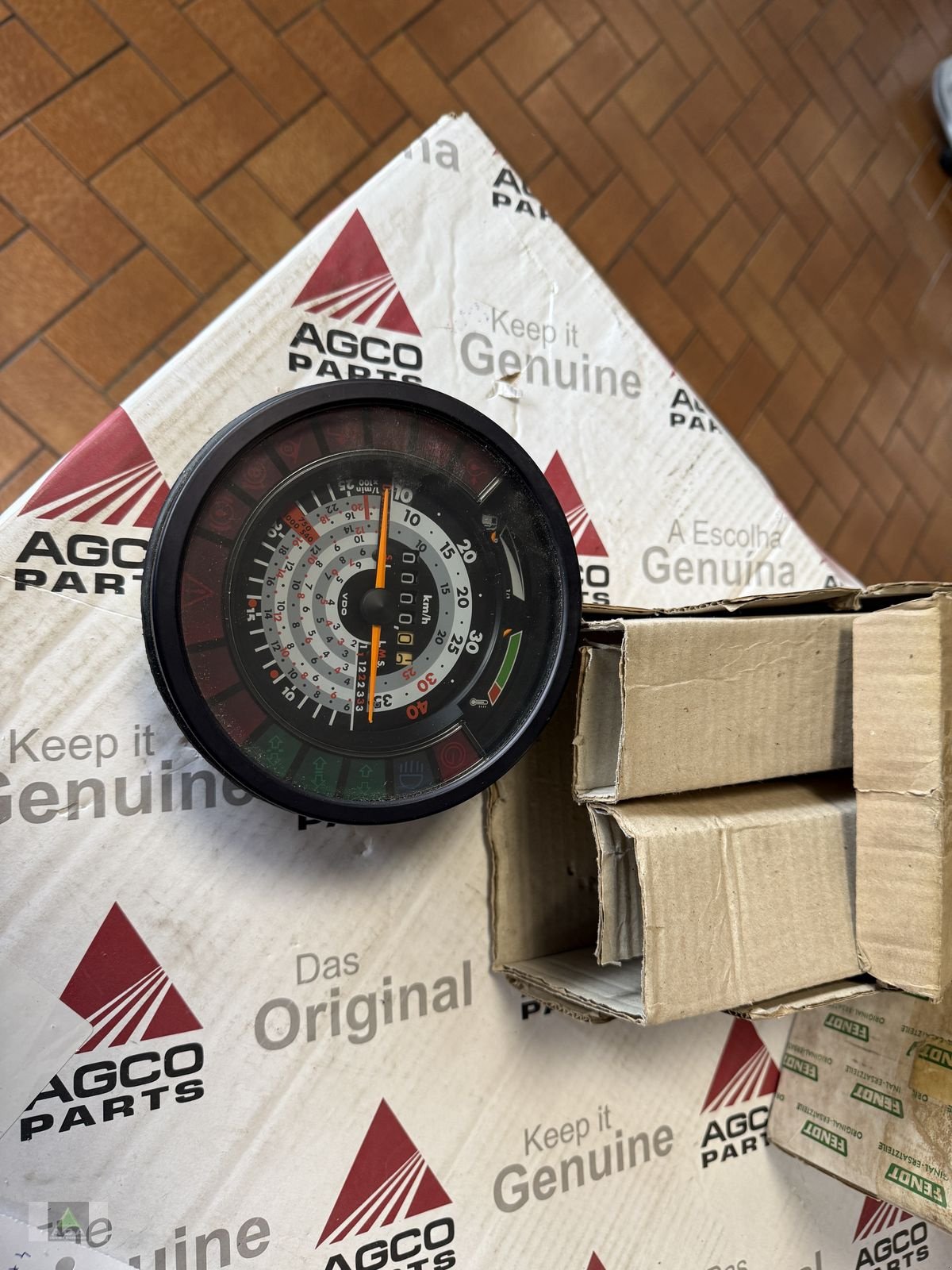 Sonstige Traktorteile of the type Fendt Ersatzeile 400-900  SCR,S4,Com3 Xylon,GT Farmer, Neumaschine in Markt Hartmannsdorf (Picture 13)