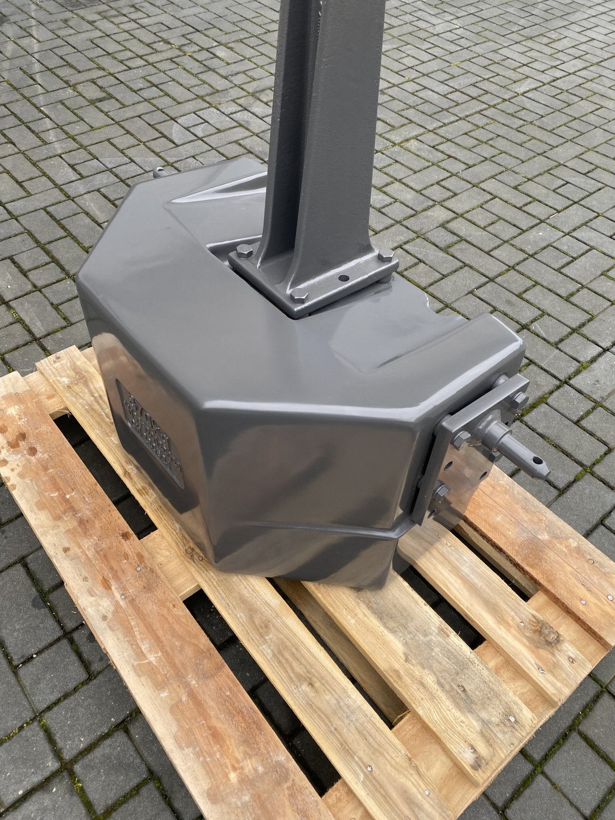 Sonstige Traktorteile typu Fendt Fendt 870 kg Stahlgussgewicht sofort verfügbar, Neumaschine v Weigendorf (Obrázek 1)