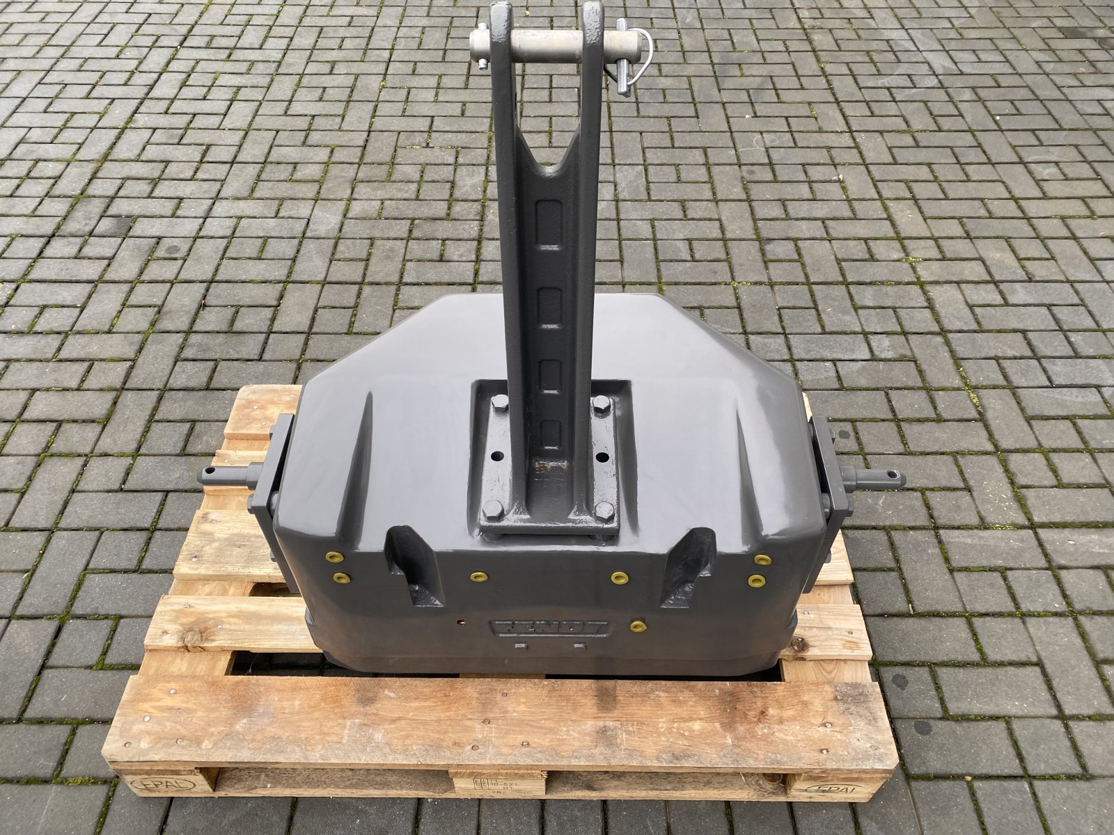 Sonstige Traktorteile typu Fendt Fendt 870 kg Stahlgussgewicht sofort verfügbar, Neumaschine v Weigendorf (Obrázek 4)