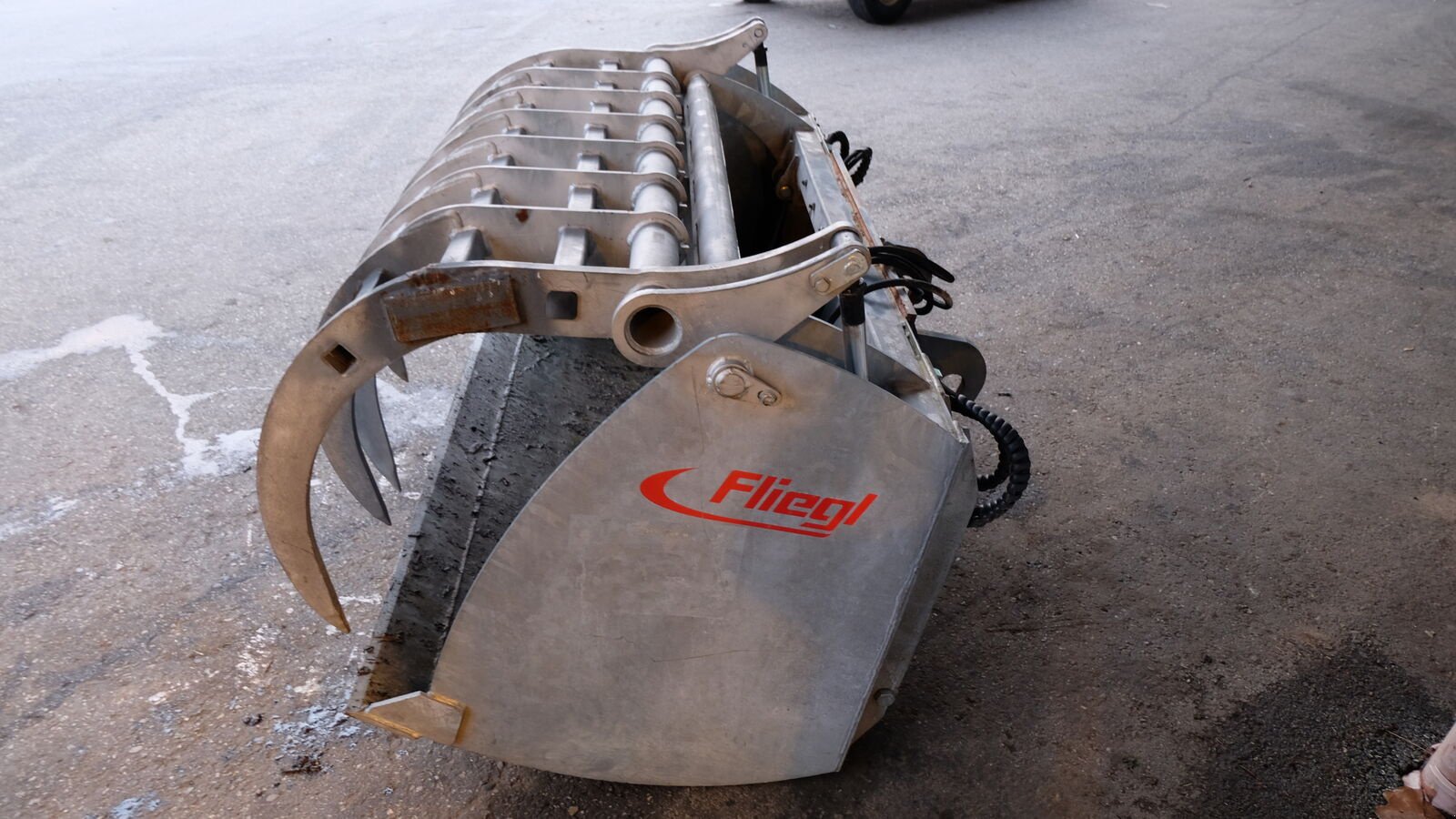 Sonstige Traktorteile of the type Fliegl Silogreifschaufel, Gebrauchtmaschine in Bergheim (Picture 2)