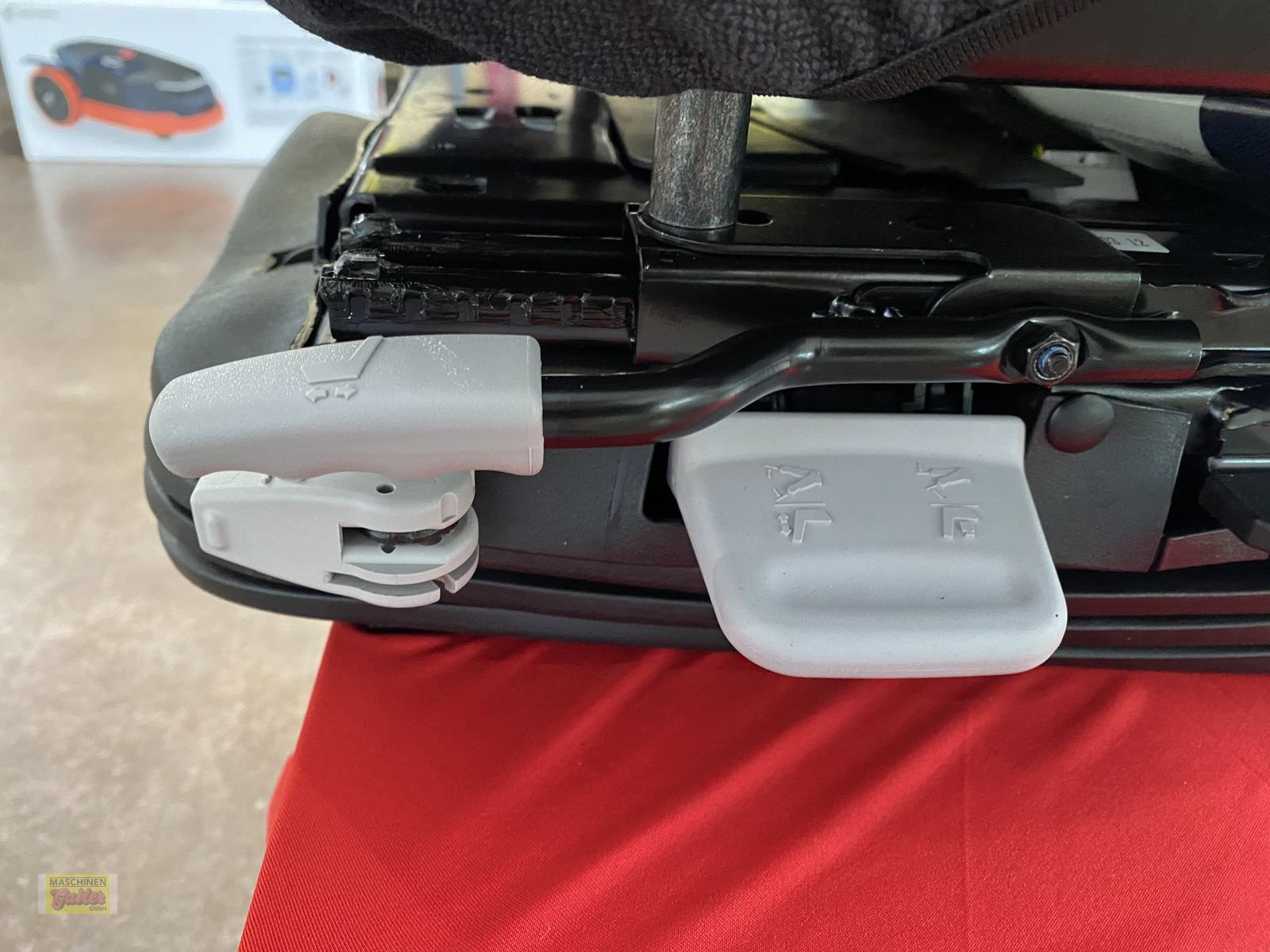 Sonstige Traktorteile des Typs Grammer Traktorsitz Luftsitz MSG95G/721, Neumaschine in Kötschach (Bild 7)