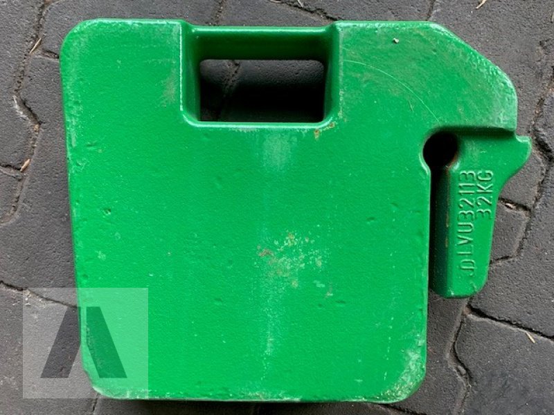 Sonstige Traktorteile vrste John Deere Frontgewicht 32 kg, Neumaschine v Regensburg (Slika 1)