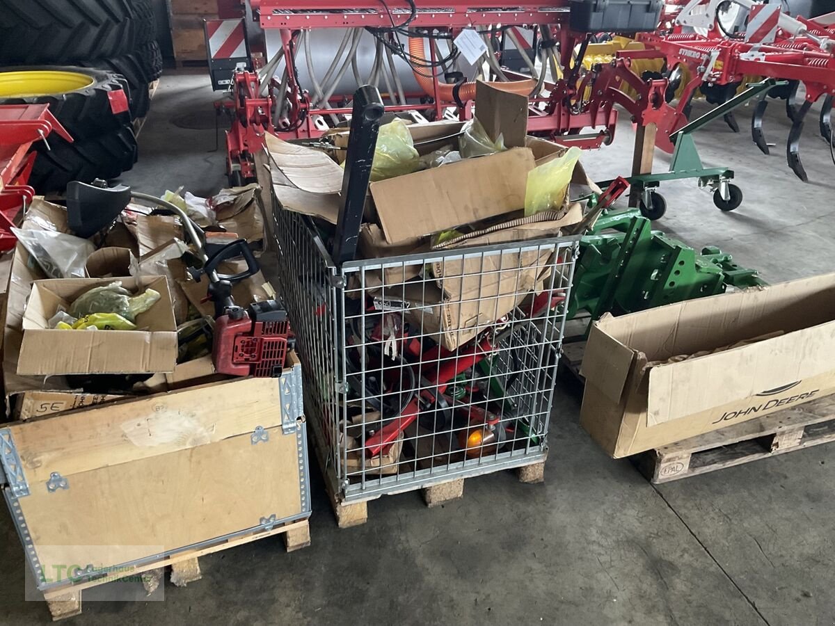 Sonstige Traktorteile van het type John Deere Zubehör und Ersatzteile, Neumaschine in Kalsdorf (Foto 2)