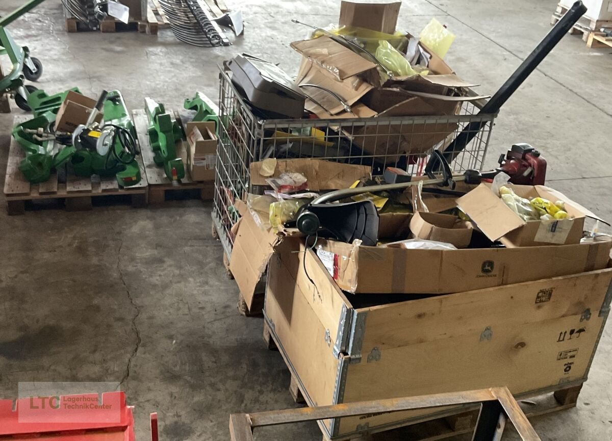 Sonstige Traktorteile van het type John Deere Zubehör und Ersatzteile, Neumaschine in Kalsdorf (Foto 1)
