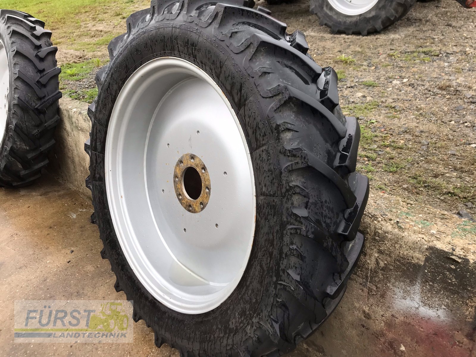 Sonstige Traktorteile typu Kormoran Pflegebereifung, Gebrauchtmaschine v Perlesreut (Obrázek 3)