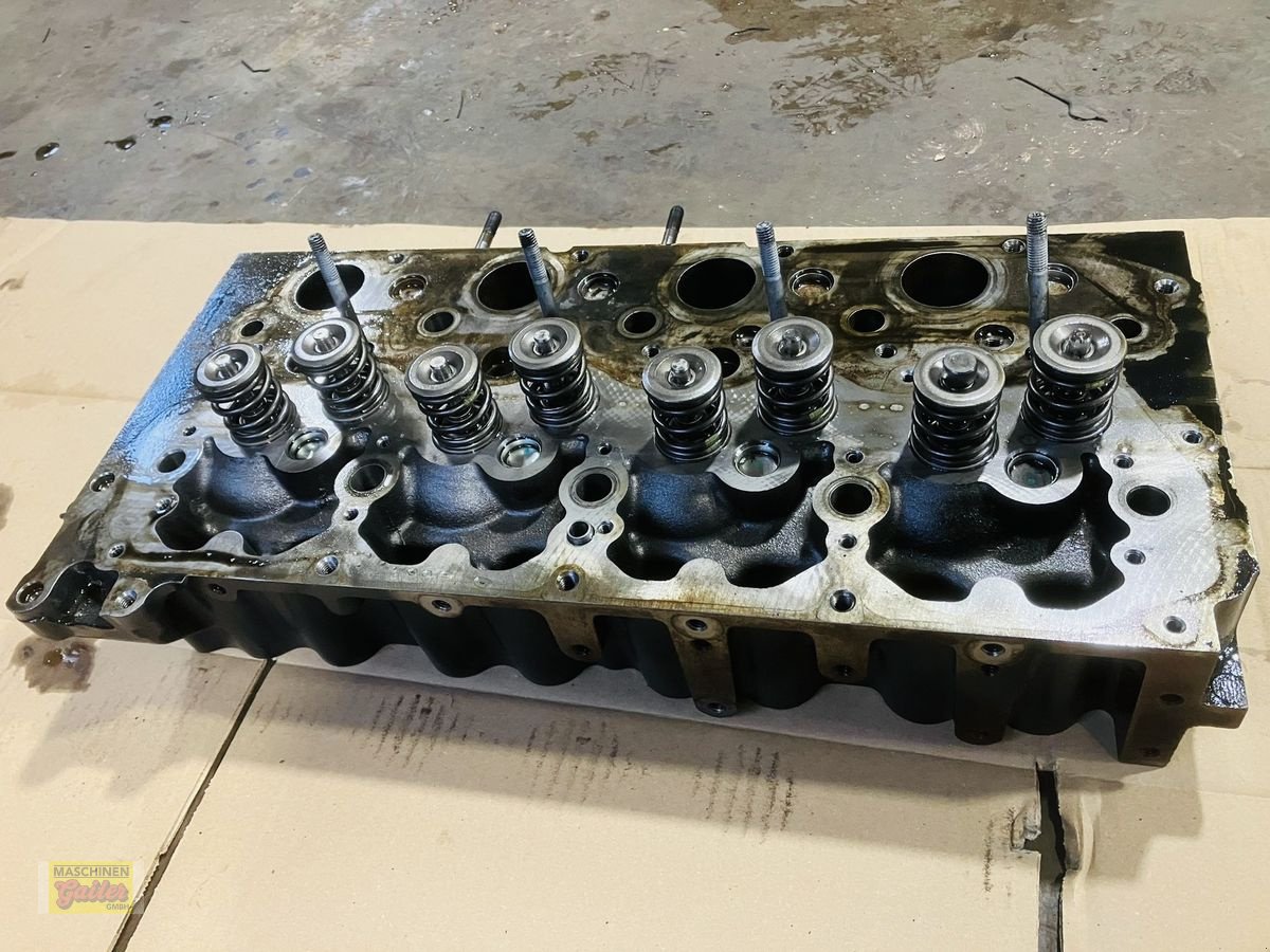 Sonstige Traktorteile des Typs New Holland CNH 504389002 Zylinderkopf mit Ventile, Gebrauchtmaschine in Kötschach (Bild 2)