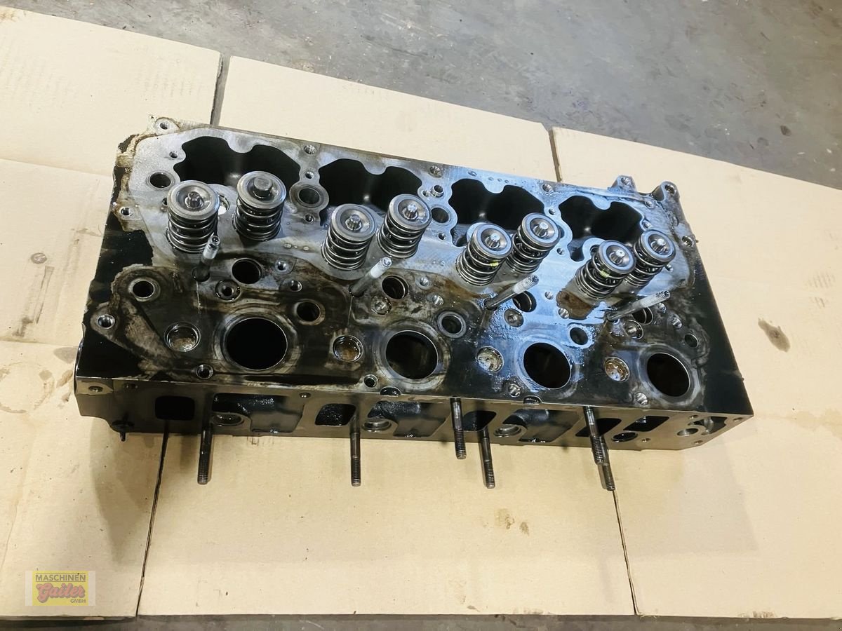 Sonstige Traktorteile des Typs New Holland CNH 504389002 Zylinderkopf mit Ventile, Gebrauchtmaschine in Kötschach (Bild 1)