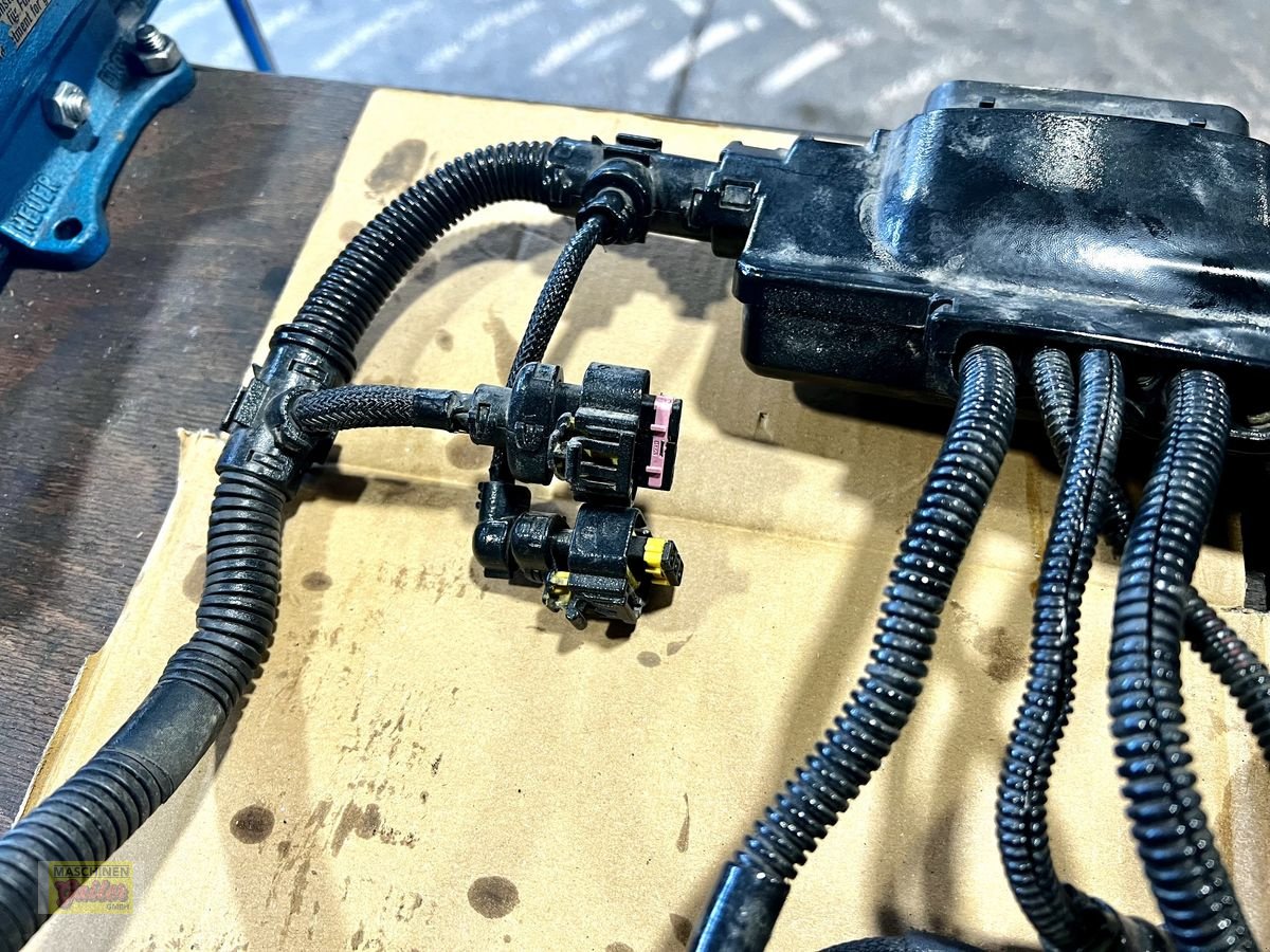 Sonstige Traktorteile des Typs New Holland Motorkabelbaum CNH 5802535883 / 5801773183, Gebrauchtmaschine in Kötschach (Bild 4)