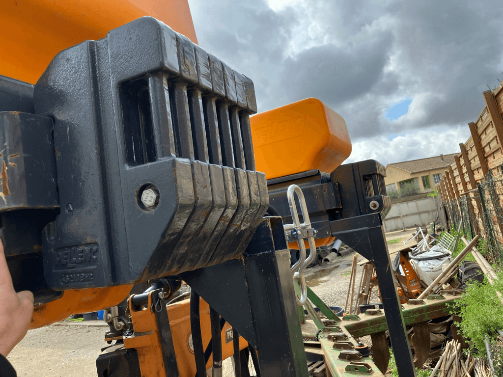 Sonstige Traktorteile типа Pellenc PORTE MASSES PELLENC, Gebrauchtmaschine в SAINT ANDIOL (Фотография 3)