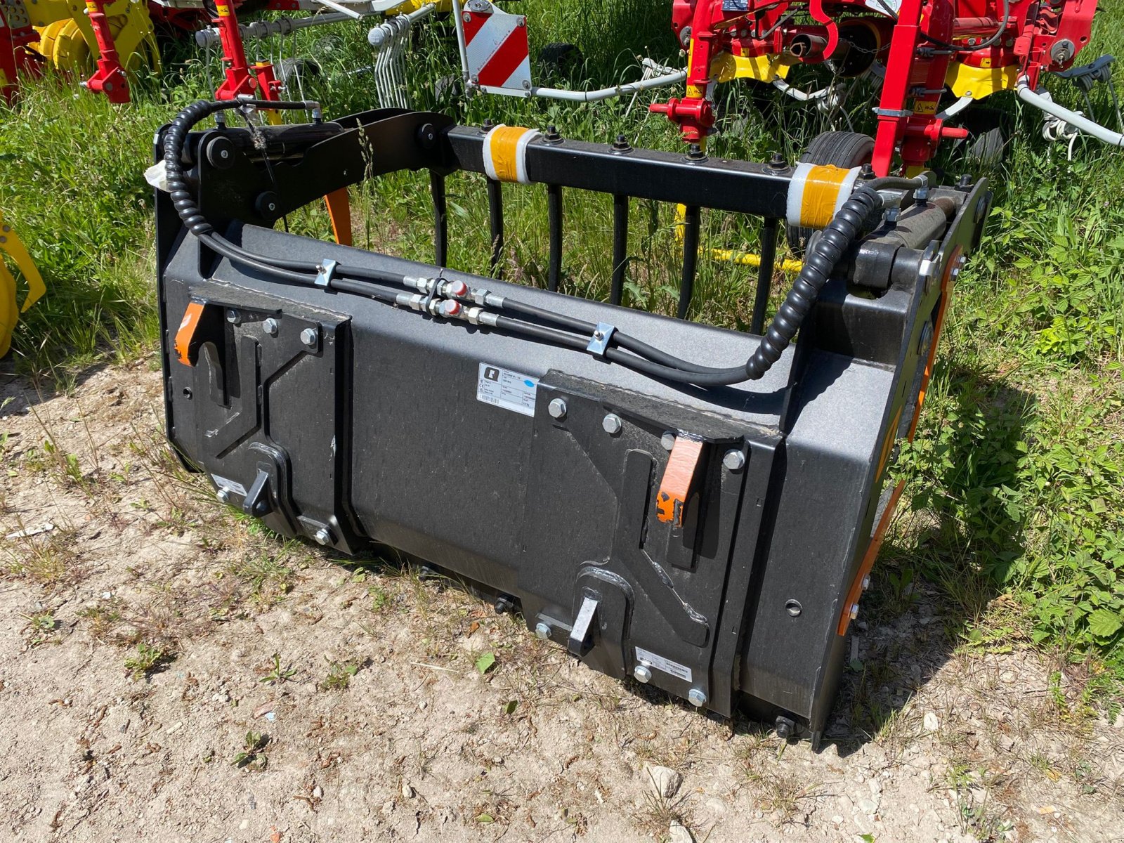 Sonstige Traktorteile des Typs Quicke Silograb M+, Neumaschine in Klempau (Bild 3)