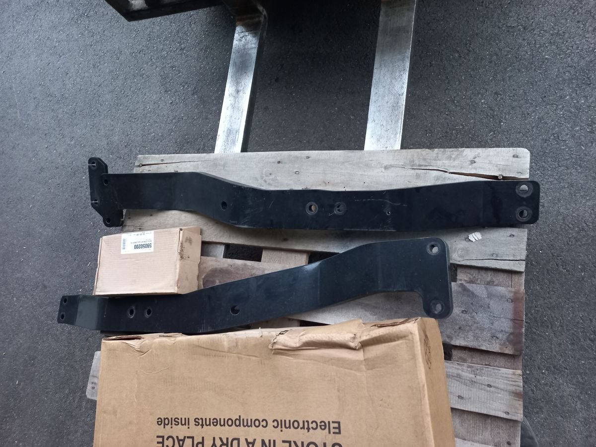 Sonstige Traktorteile des Typs Same Sauter Abstrebung, Gebrauchtmaschine in Saxen (Bild 4)