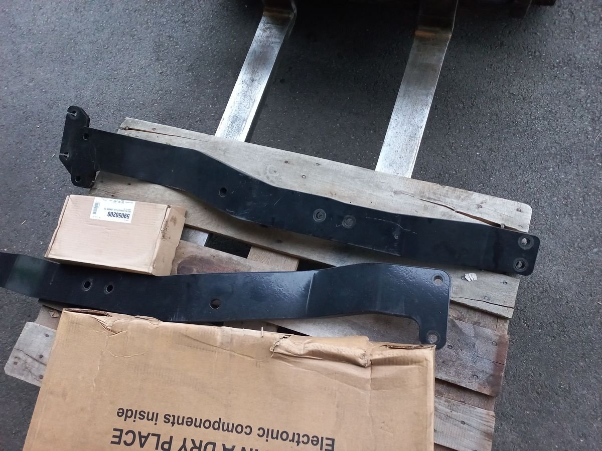 Sonstige Traktorteile des Typs Same Sauter Abstrebung, Gebrauchtmaschine in Saxen (Bild 3)