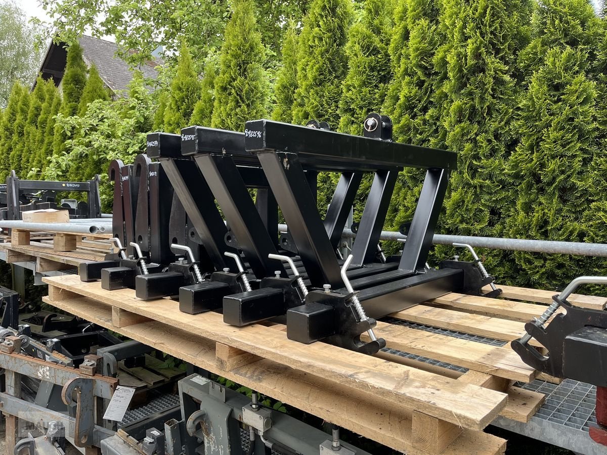 Sonstige Traktorteile typu Sonstige Adapter Euro auf Dreipunkt, Gebrauchtmaschine v Burgkirchen (Obrázek 2)