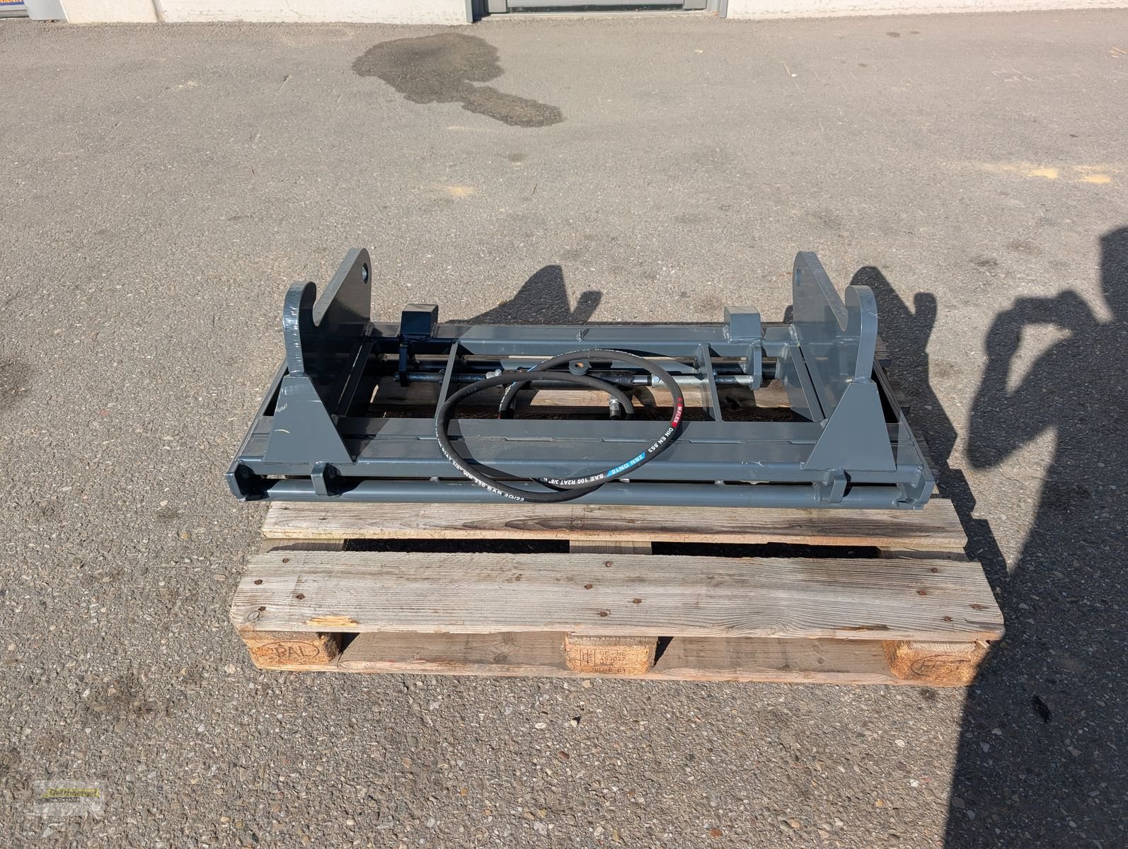 Sonstige Traktorteile des Typs Sonstige Adapter Zettelmayer 602/Volvo L30 auf Euro, Neumaschine in Senftenbach (Bild 4)