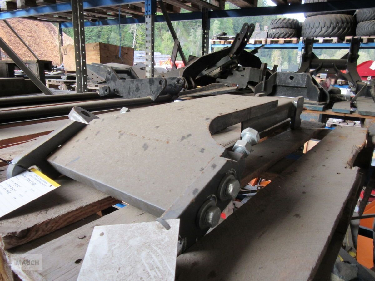 Sonstige Traktorteile a típus Sonstige Aigner Unterzug zu MF 5445 Neu, Neumaschine ekkor: Eben (Kép 4)