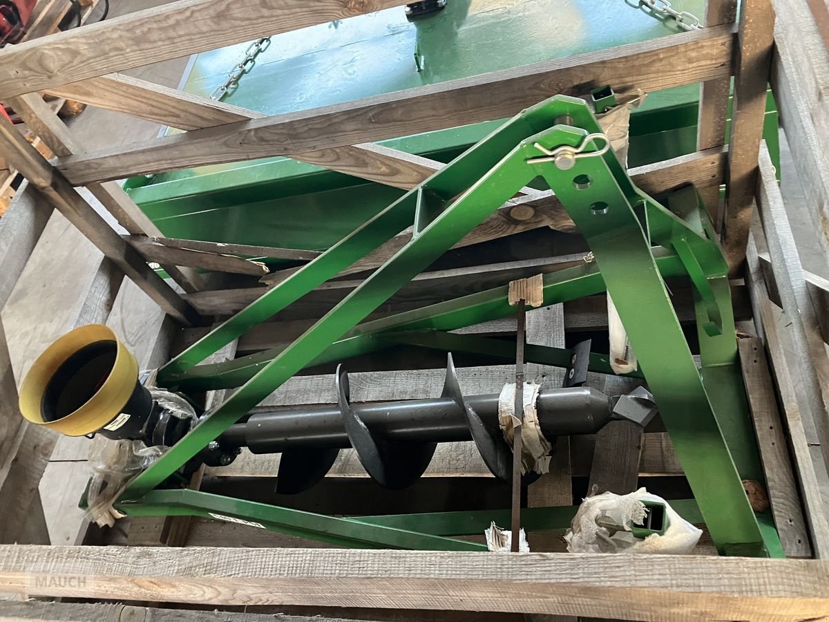 Sonstige Traktorteile des Typs Sonstige Erdbohrer auf Dreipunkt, Neumaschine in Burgkirchen (Bild 1)