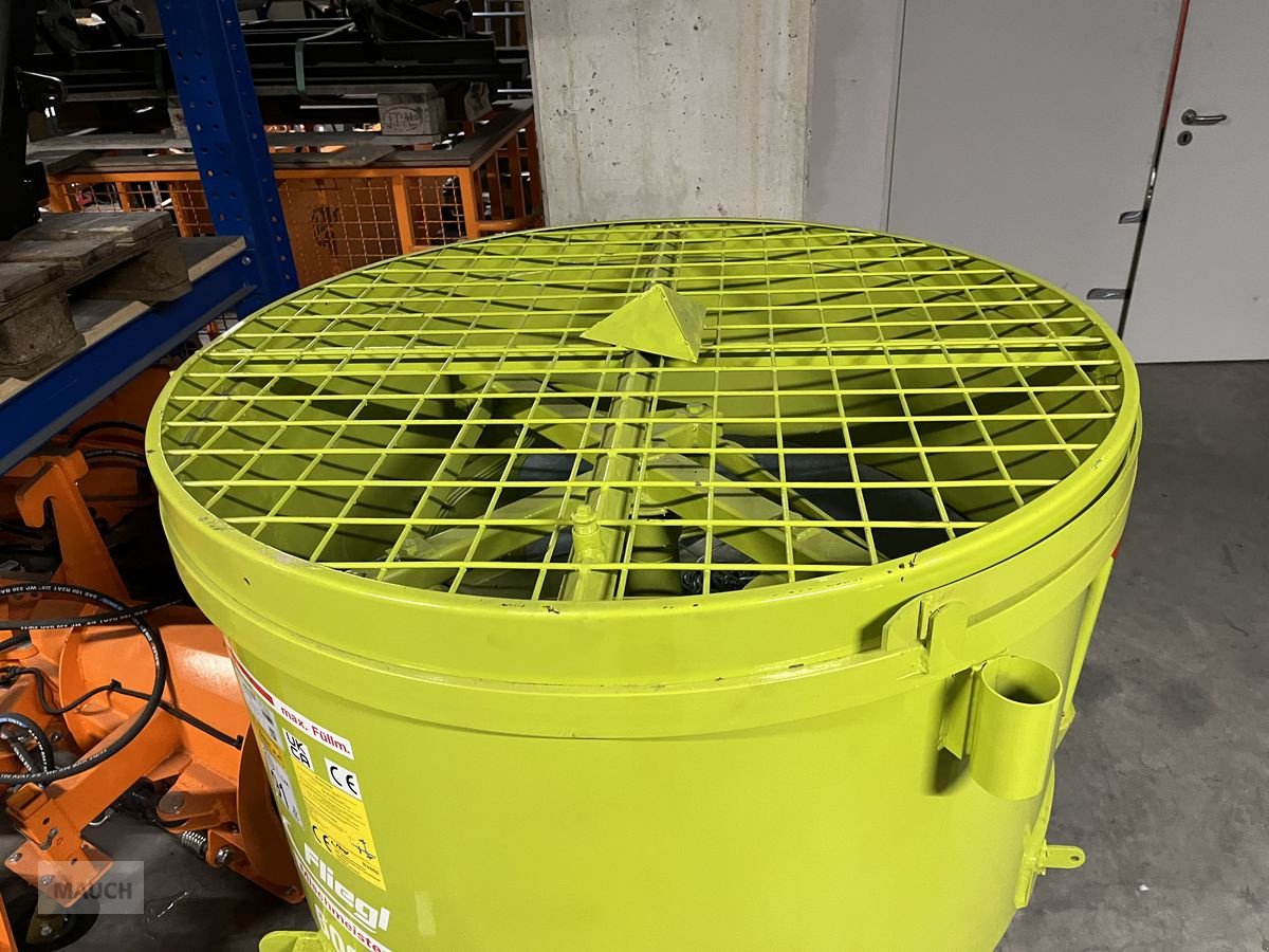 Sonstige Traktorteile des Typs Sonstige Fliegl Zwangsmischer Mischmeister 600, Neumaschine in Burgkirchen (Bild 3)