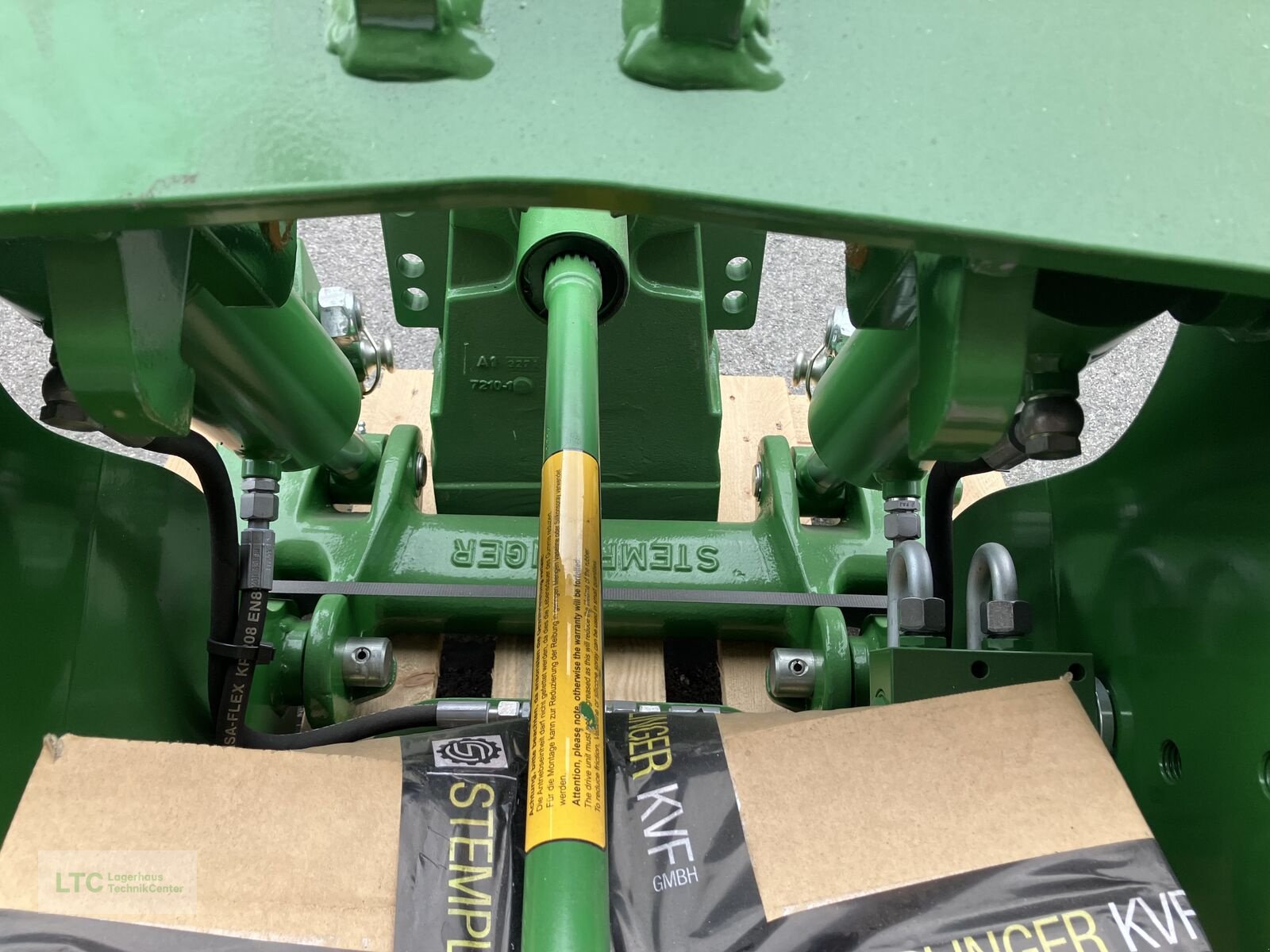 Sonstige Traktorteile des Typs Sonstige Fronthydraulik + Frontzapfwelle John Deere 6M, Neumaschine in Redlham (Bild 10)