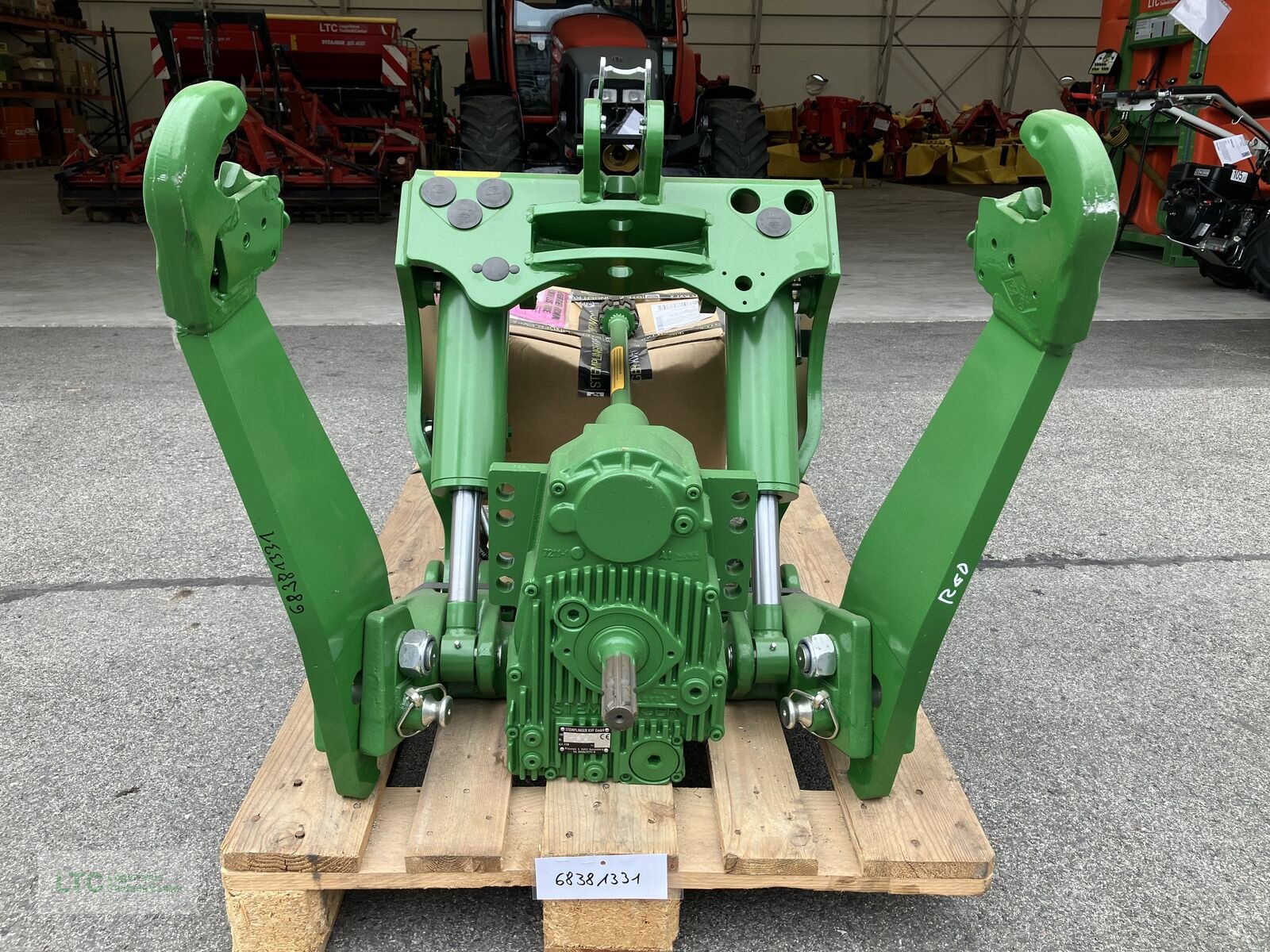 Sonstige Traktorteile typu Sonstige Fronthydraulik + Frontzapfwelle John Deere 6M, Neumaschine v Redlham (Obrázek 4)