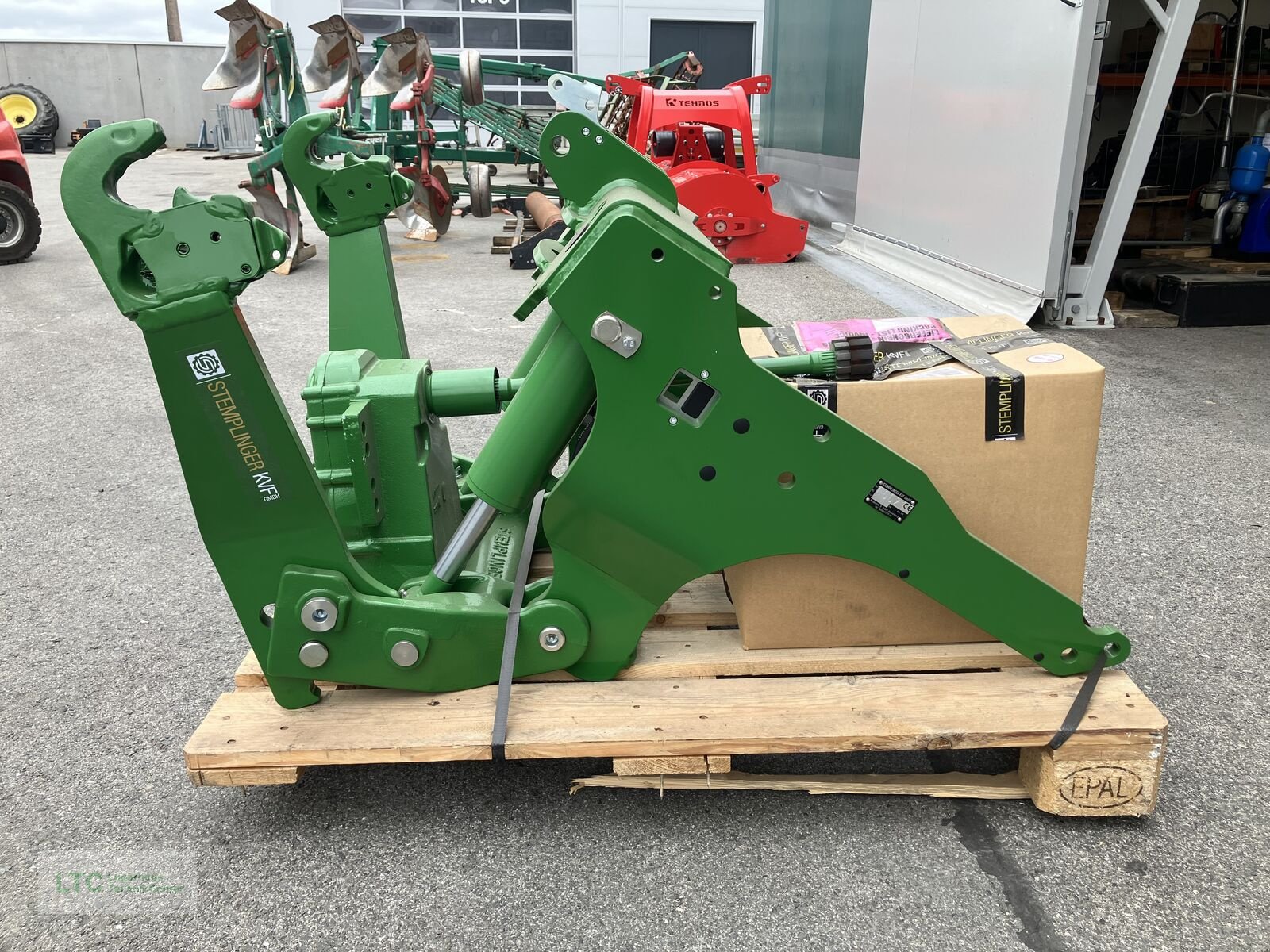 Sonstige Traktorteile typu Sonstige Fronthydraulik + Frontzapfwelle John Deere 6M, Neumaschine v Redlham (Obrázek 8)