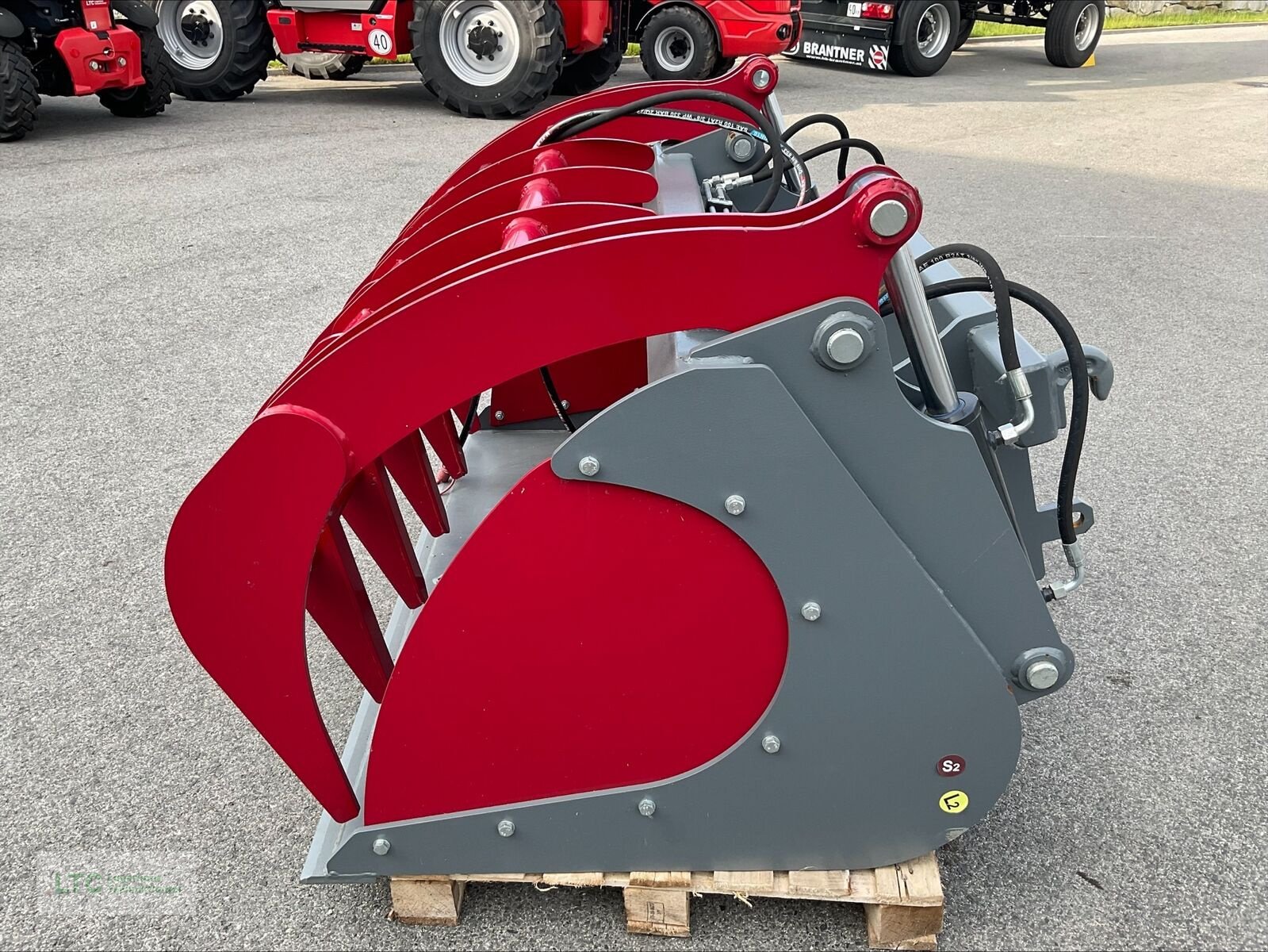 Sonstige Traktorteile des Typs Sonstige Greifschaufel MAX 1,5 m, Neumaschine in Redlham (Bild 9)