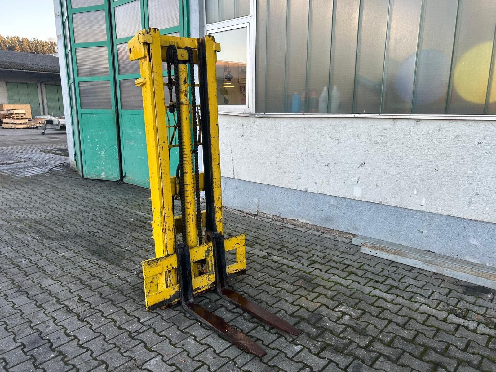 Sonstige Traktorteile типа Sonstige Hubgerüst Eigenbau, Gebrauchtmaschine в Kirchdorf (Фотография 2)