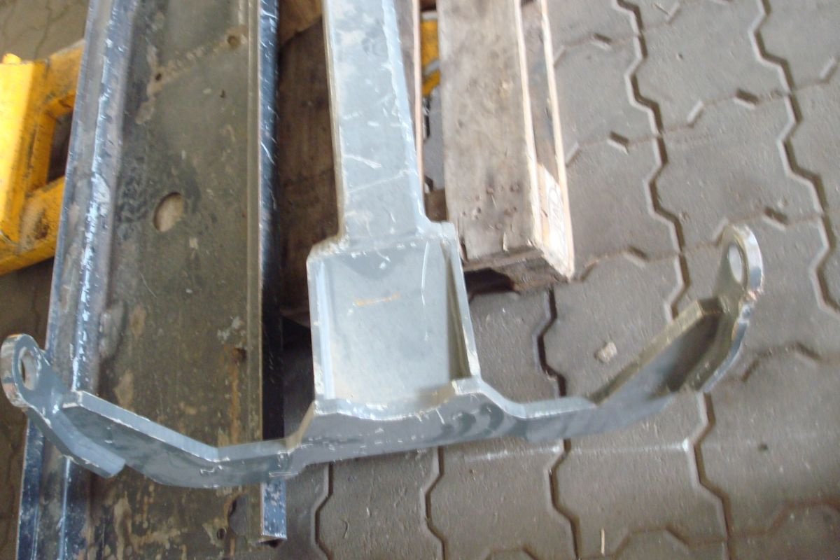 Sonstige Traktorteile a típus Sonstige Kreuter Adapterrahmen Fendt 300 Vario COM III, Gebrauchtmaschine ekkor: Judenburg (Kép 4)