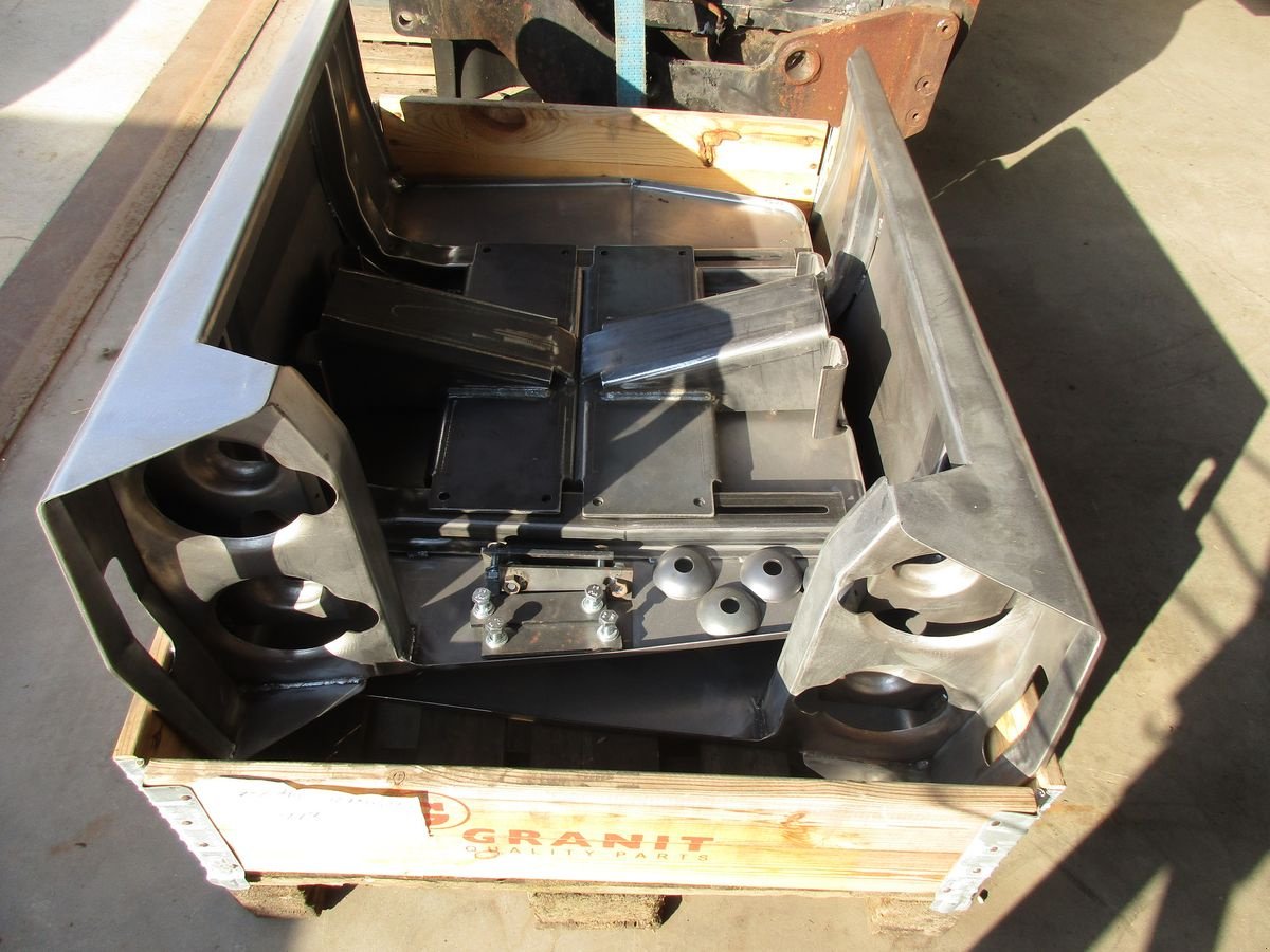 Sonstige Traktorteile a típus Sonstige Massey Ferguson Kotflügel, Neumaschine ekkor: NATTERNBACH (Kép 5)