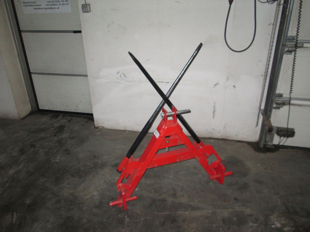 Sonstige Traktorteile des Typs Sonstige Runballentransportgabel, Neumaschine in NATTERNBACH (Bild 2)