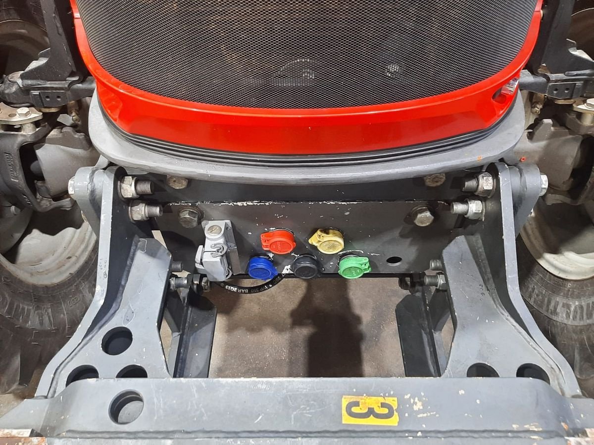 Sonstige Traktorteile des Typs Sonstige Schneepfluplatte zu MF 5610, Gebrauchtmaschine in NATTERNBACH (Bild 3)