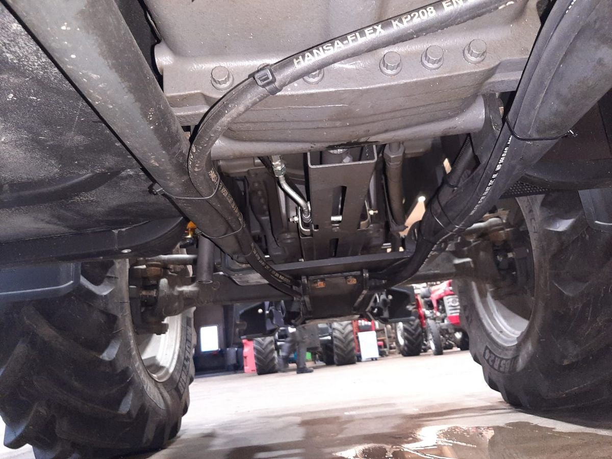 Sonstige Traktorteile des Typs Sonstige Schneepfluplatte zu MF 5610, Gebrauchtmaschine in NATTERNBACH (Bild 4)