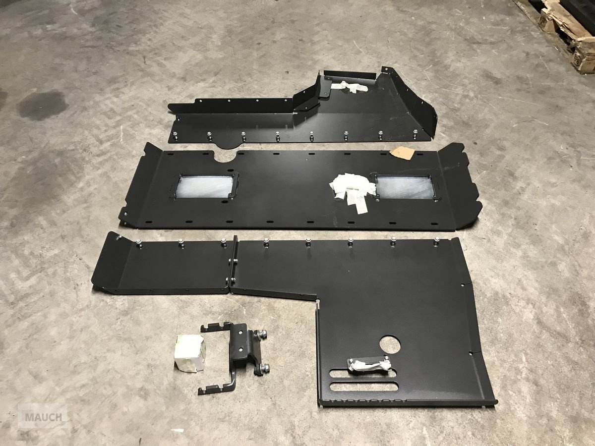 Sonstige Traktorteile des Typs Sonstige Timberguard Unterbodenschutz Valtra A5-Serie, Neumaschine in Burgkirchen (Bild 2)