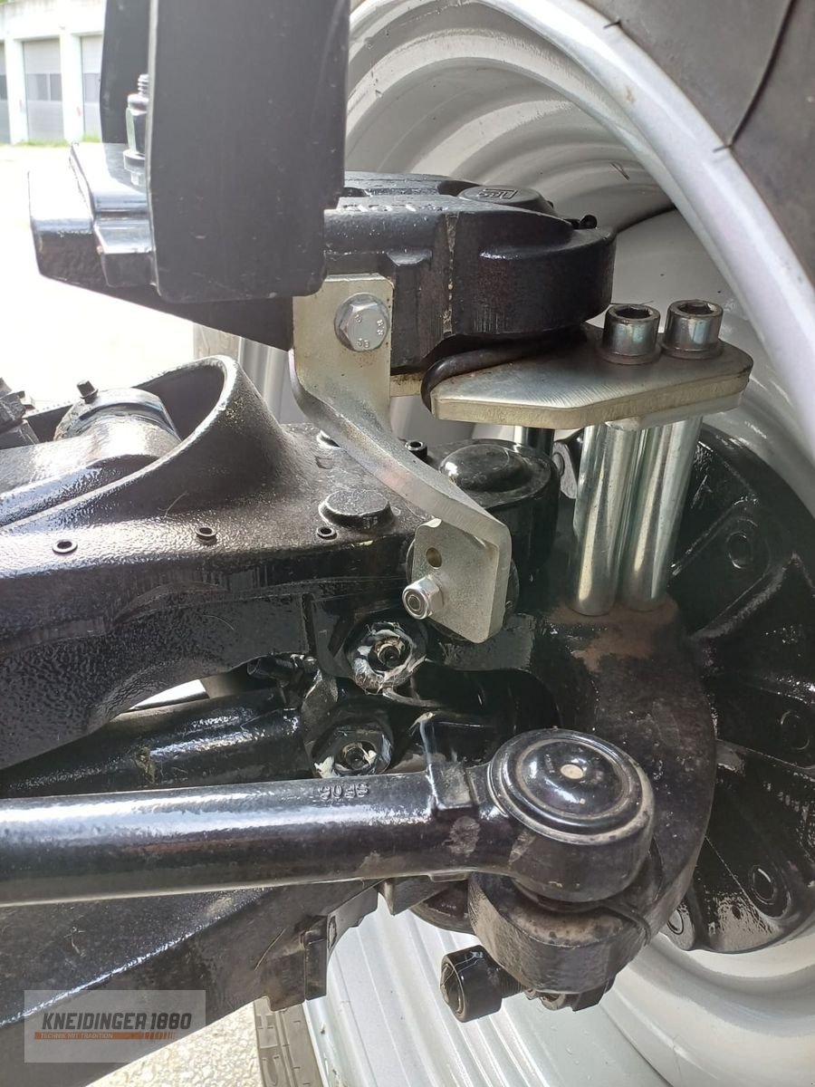 Sonstige Traktorteile des Typs Steyr Kotflügel schwenkbar, Neumaschine in Altenfelden (Bild 2)