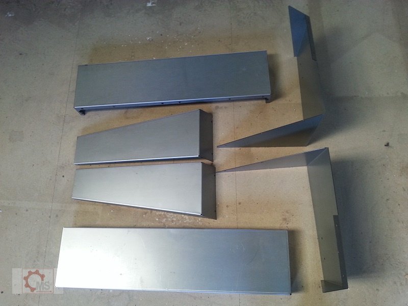 Sonstige Traktorteile typu Steyr Neue Nachbau Kotflügel SK1 SK2 8000 8100, Neumaschine v Tiefenbach (Obrázek 7)