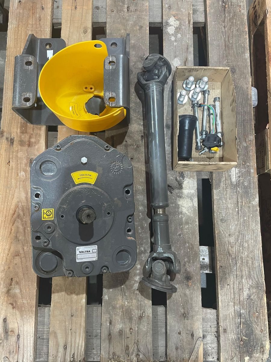 Sonstige Traktorteile des Typs Valtra Frontzapfwelle A-Serie, Gebrauchtmaschine in Harmannsdorf-Rückersdorf (Bild 1)